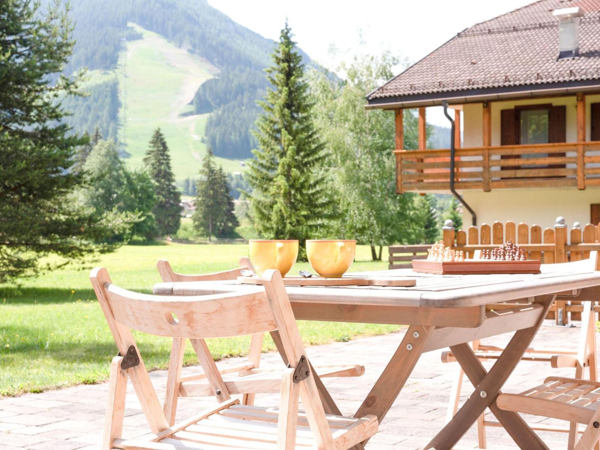 Spacious Chalet With Garden Near Ski Area In Tyrol Pozza di Fassa Ngoại thất bức ảnh